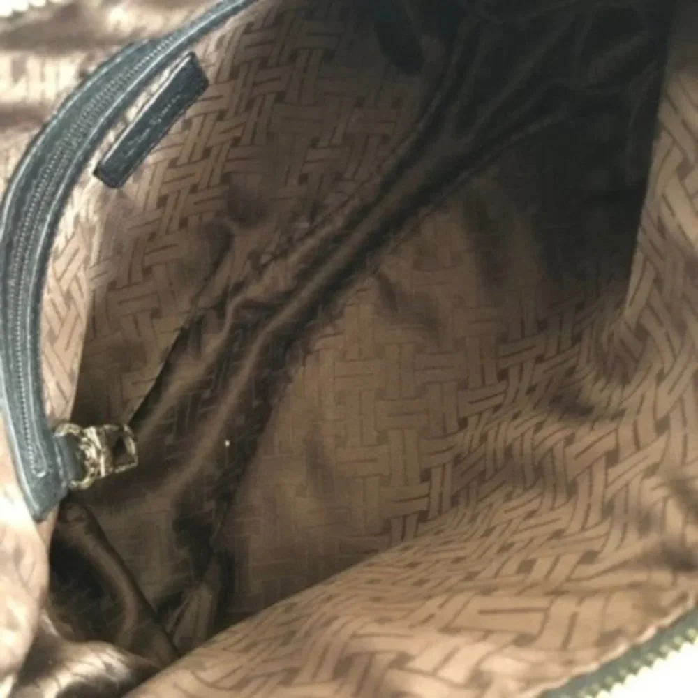 Black Cole Haan purse - Picture 4 of 8